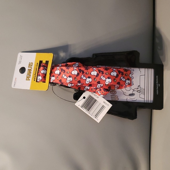 Peanuts Snoopy on Doghouse Lanyard NWT - Picture 2 of 4